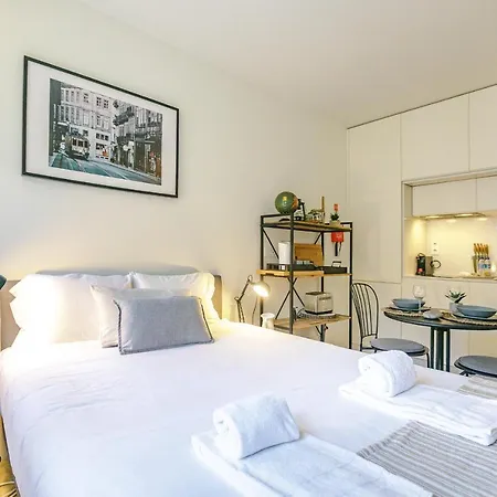 Apartment Lovelystay - Taipas Studio With Ac *