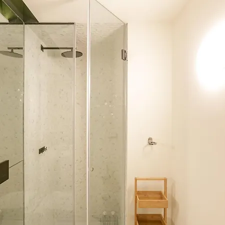 Lovelystay - Taipas Studio With Ac * Porto