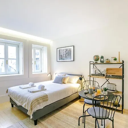 Lovelystay - Taipas Studio With Ac *
